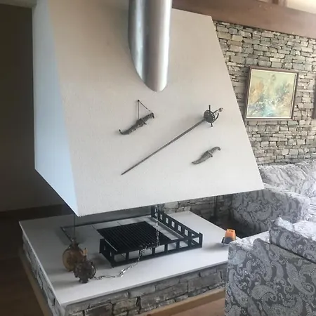 Шалета Pirin Golf Emila *