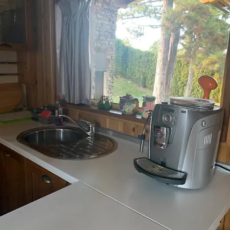 Pirin Golf Emila Шалета *