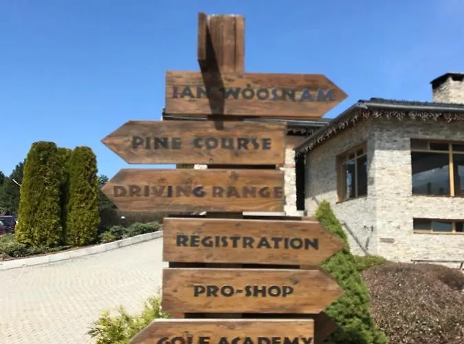 Pirin Golf Emila 班斯科